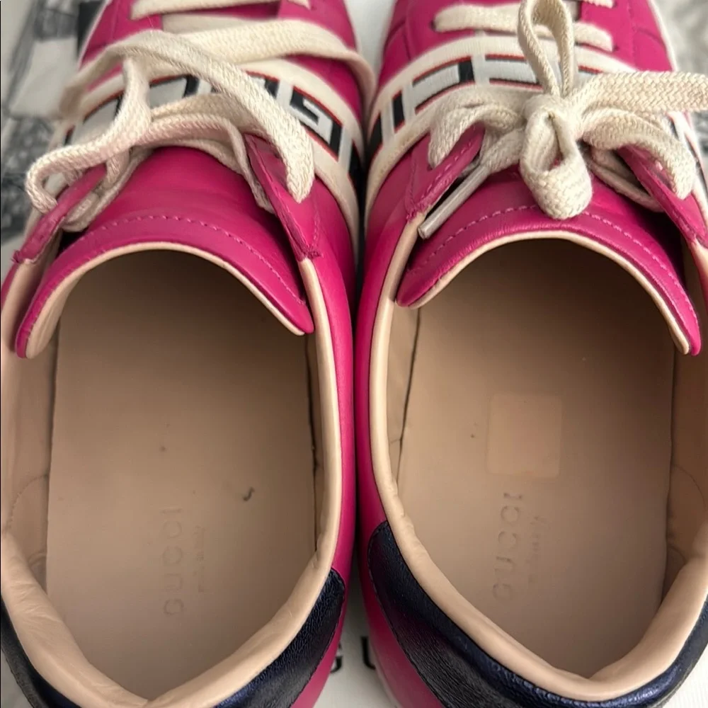 Gucci Women's Pink Sneakers - Picture 4 of 7